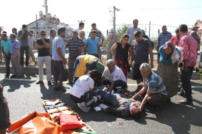 Fethiye'de Kaza Sonarsı Halk Yolu Trafiğe Kapattı