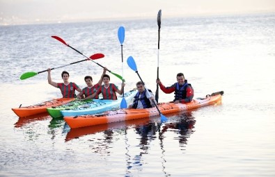 Karşıyaka'da 'Su Sporları Merkezi' Açıldı