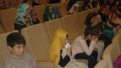 Şehit Ömer Halisdemir Anadolu İmam Hatip Lisesi'nde, 15 Temmuz Şehitleri Anıldı