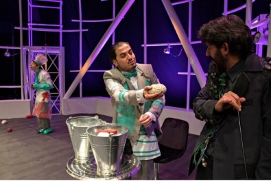 'Tek Kişilik Şehir ' Adlı Tiyatro Oyunu Zonguldaklılarla Buluşuyor