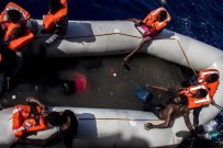 YARDIM ÇAĞRISI - Akdeniz'deki Bir Şişme Botun Altında 25 Kişi Ölü Bulundu