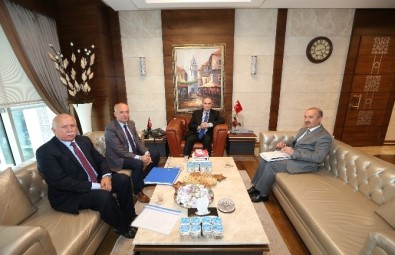 Bakan Özlü'den Dursunbey'e OSB Müjdesi