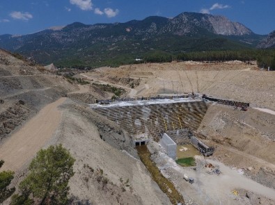 Finike Kapıçay Baraj İnşaatı Hızla İlerliyor