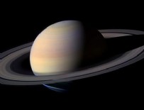 NASA - Satürn'ün altıgen kutbu renk değiştirdi
