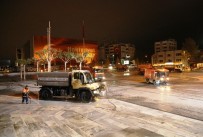 758 Personel İstanbul'u 24 Saat Temizliyor