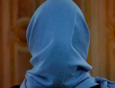 Almanya'da iş başvurusu yapan başörtülü adaya ayrımcılık