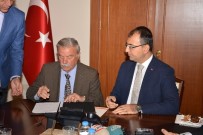 MUSTAFA TOPRAK - Başkan Sözünde Durdu İlçeye Okul Yaptırıyor