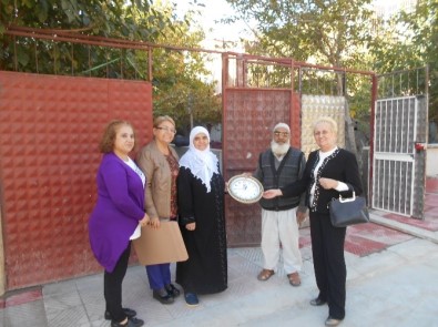 Şehzadeler'in 'Bir Yastıkta Yarım Asır' Projesi Devam Ediyor