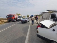 Kuşadası'nda Trafik Kazası; 1 Yaralı