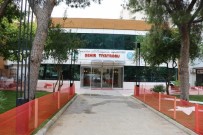 ŞEHİR TİYATROSU - Şehir Tiyatrosu Önünde Çevre Düzenlemesi Yapıldı