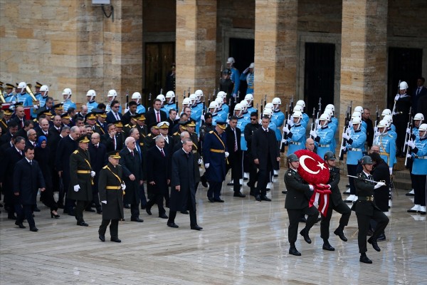 Devlet erkanı Anıtkabir'de