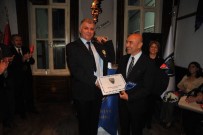 ALSANCAK - Başkan Soyer'e Üstün Hizmet Ödülü