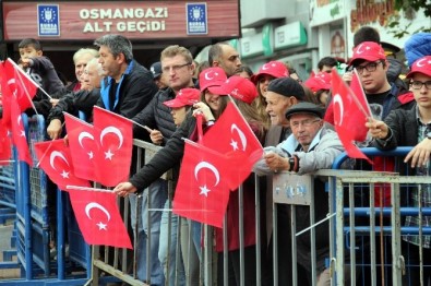Bursa'da Cumhuriyet Kutlamalarında FETÖ'ye Tepki, Askere İlgi