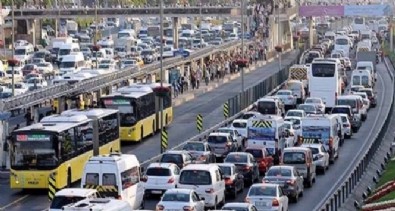 İstanbul’da paza günü bazı yollar trafiğe kapatılacak!