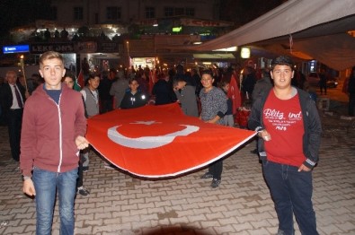 Lapseki'de Fener Alayı