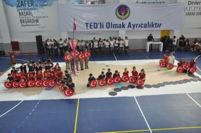 TED İzmir Koleji'nde Cumhuriyet Coşkusu