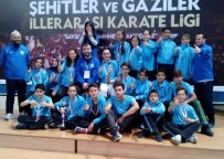 Büyükşehirli Karateciler 21 Madalya İle Döndü