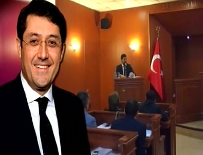 CHP'li Başkan Hazinedar CHP'yi eleştirdi