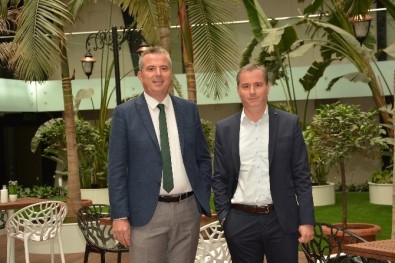 İş Dünyasının Yeni Adresi 'Çiçek Plaza' Oldu