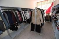 Kışlık Giyim Eşyaları Sosyal Markette İhtiyaç Sahiplerini Bekliyor