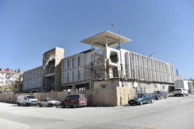 Mamak Belediyesi Yatırımlarına Kıbrıs Mahallesi'nde Devam Ediyor