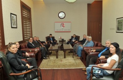 Vali Çelik Açıklaması 'Türk İnsanı, Kardeşlik Duygularını En Üst Düzeyde Yaşayan Bir Millettir'