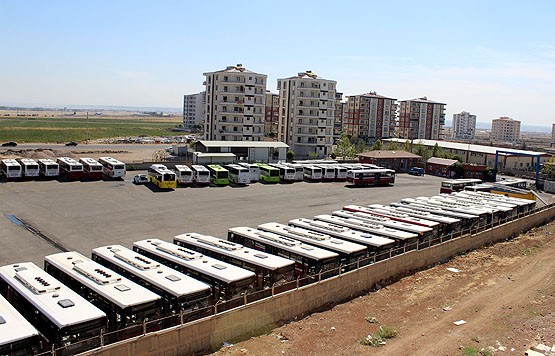 Diyarbakır'da DBP'li belediye vatandaşı mağdur etti