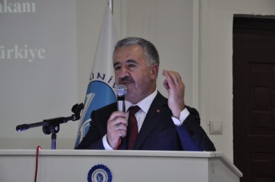Bakan Arslan, Kafkas Üniversitesi'nin Akademik Yılı Açılışına Katıldı