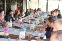 ALİ AYDINLIOĞLU - Filistinli Öğrencilere Veda Yemeği