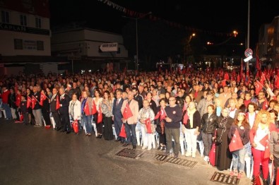 Kuşadası'nda Cumhuriyet Şenliği