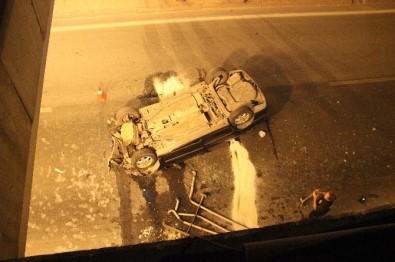 Otomobil Alt Geçite Uçtu Açıklaması 1 Yaralı