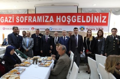 Turgutlu'da 'Gazi Sofrası'nda Birlik Ve Beraberlik Mesajları Verildi