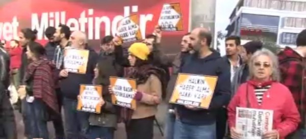 CHP ve HDP'lilerden Cumhuriyet'in önünde protesto