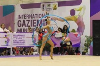 YAŞAR DÖNMEZ - Gaziemir'de Cimnastik Şöleni