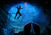 İKINCI BAHAR - Karşıyaka'da 7'Den 70'E Tiyatro Şöleni