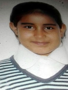 Minibüsten Düşen Genç Kız Yaşam Savaşını Kaybetti