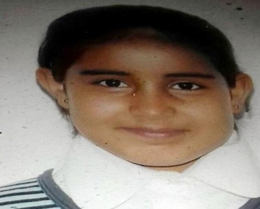 Minibüsten Düşen Kız Çocuğu Yaşam Savaşını Kaybetti