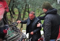 Kazada ölen şoförünün başında böyle gözyaşı döktü