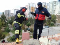 İTFAİYE MÜDÜRÜ - Vatandaşa Baca Temizliği Uyarısı