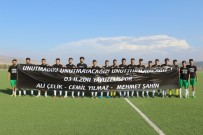 YAVUZELİSPOR - Yavuzelisporlu Futbolcular, 4 Yıl Önce Trafik Kazasında Ölen Arkadaşlarını Unutmadı