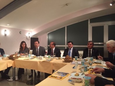 Yozgat Milletvekilleri Ankara'da Yozgatlı Bürokratlara Bir Araya Geldi