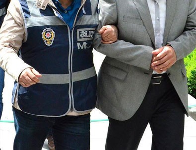 Bylock kullanan 4 polis tutuklandı