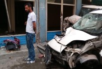 ENES KıLıÇ - Kaldırıma Çıkan Araç, Çocuk Arabasına Çarptı Açıklaması 1 Ölü, 4 Yaralı