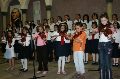Nevşehir Belediyesi Çocuk Korosu Kayıtları Devam Ediyor