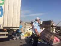 Otoyol Savaş Alanına Döndü, Kamyon Tıra Çarptı 2 Yaralı