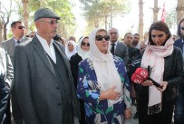 ÇUKURKUYU - Şehit Halisdemir'in Mezarını Ziyaret Etti