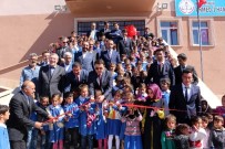 MEKAN ÇEVİREN - Vali Işın, Diyadin'de Okul Açılışına Katıldı