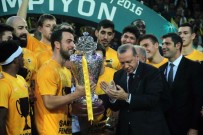 32. Erkekler Cumhurbaşkanlığı Kupası Fenerbahçe'nin