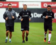 GÖKHAN İNLER - Beşiktaş 8 Eksikle Çalıştı