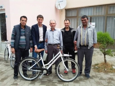 Kalkım Beldesinde Bisiklet Dağıtımı Başladı